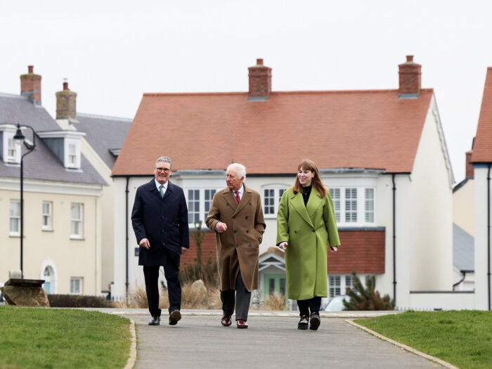 The King in Nansledan with Primer Minister Kier Starmer and Angela Rayner