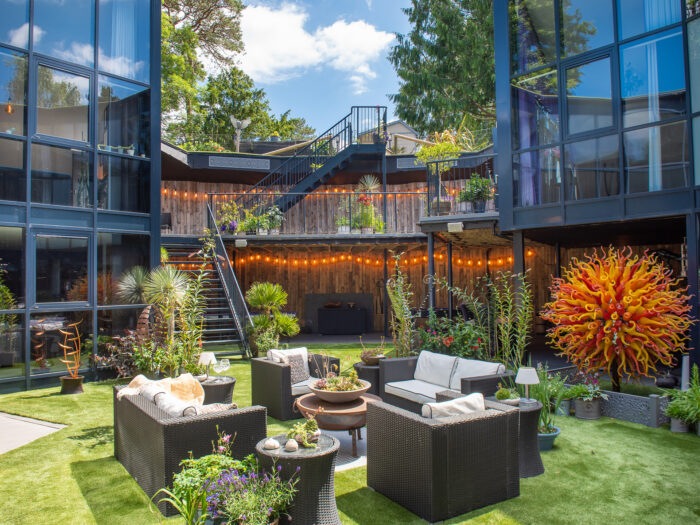 Woolbrook reservoir courtyard and veranda